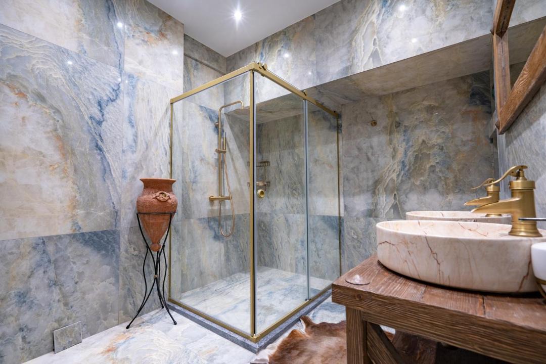 Photo of Bathroom in Argyroupoli