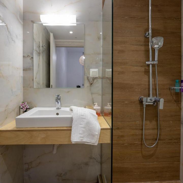 Photo of Bathroom in Minoa Pediada