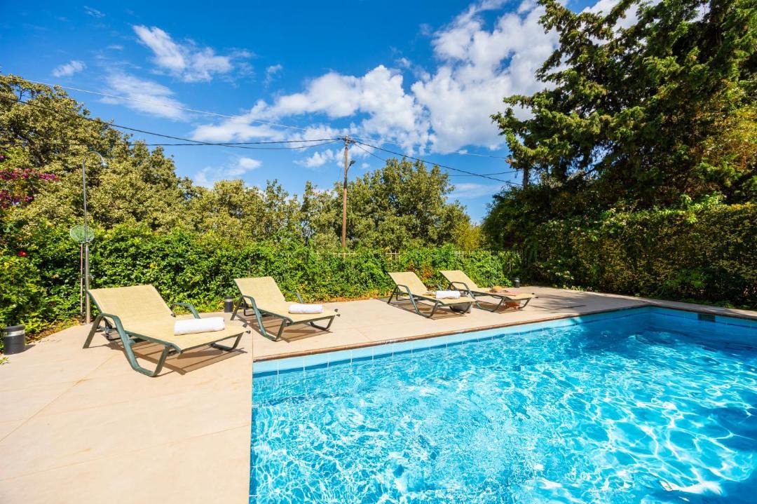 Photo of Others in Prines