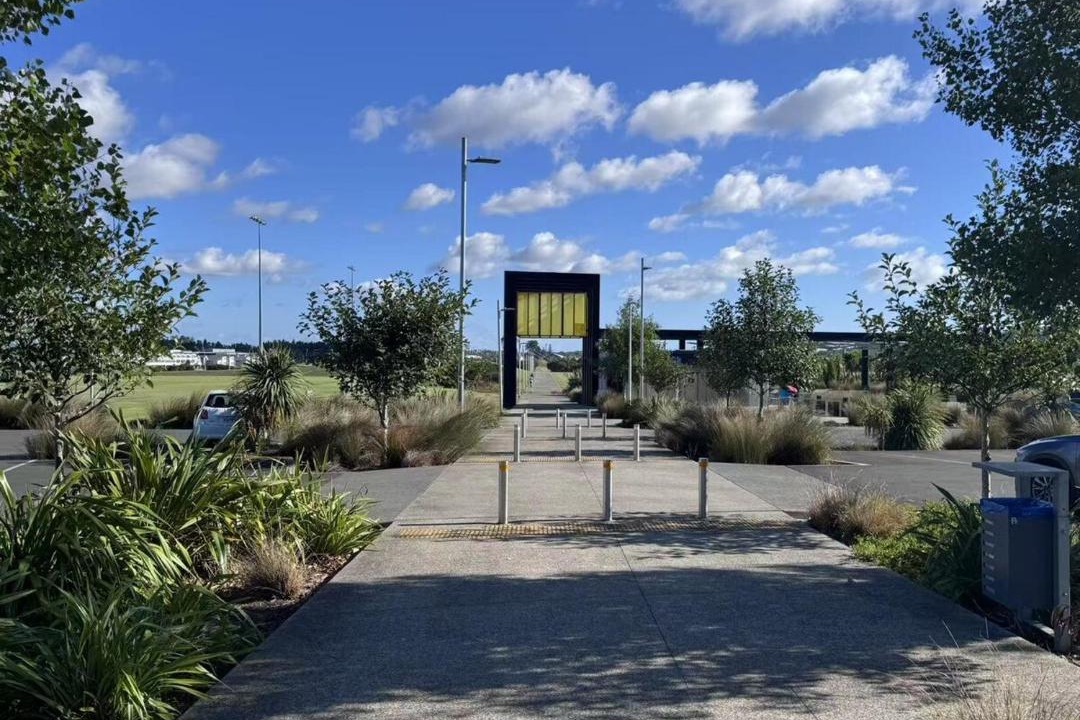 Photo of Outdoor in Flat Bush