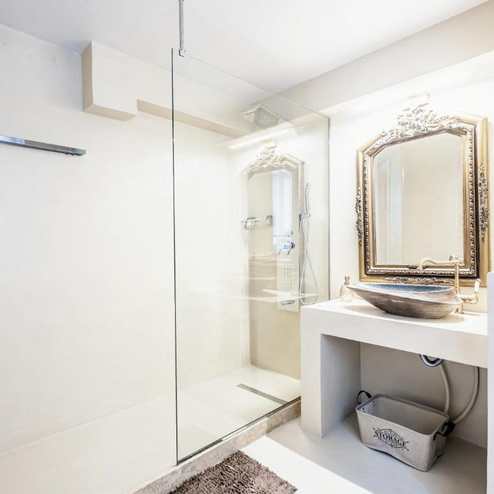 Photo of Bathroom in Neapoli