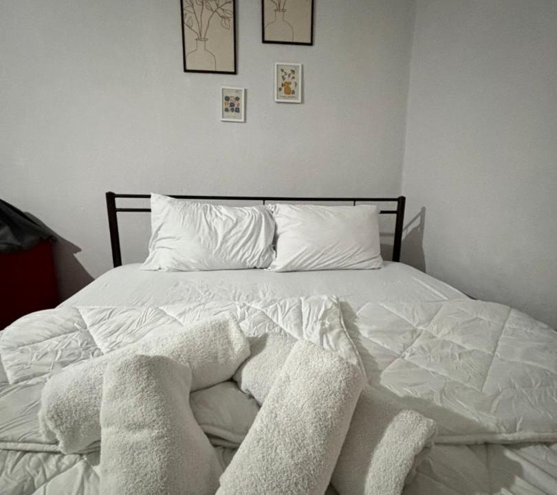 Photo of Bedroom in Drama