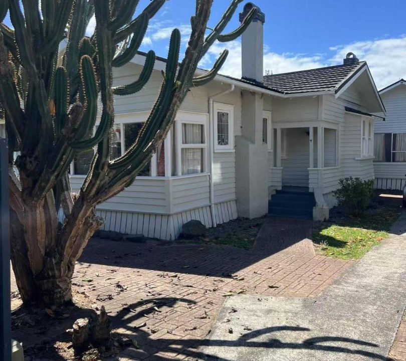 Photo of Others in Mount Eden
