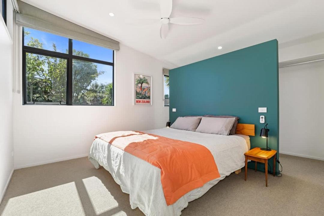 Photo of Bedroom in Hannahs Bay