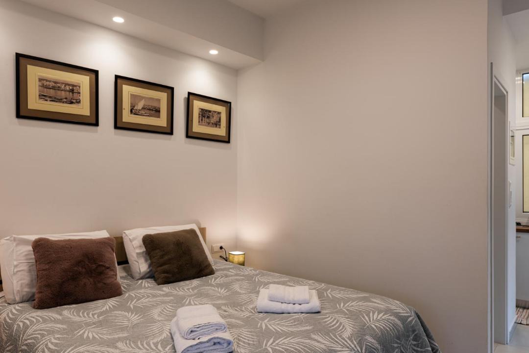 Photo of Bedroom in Platia Viktorias