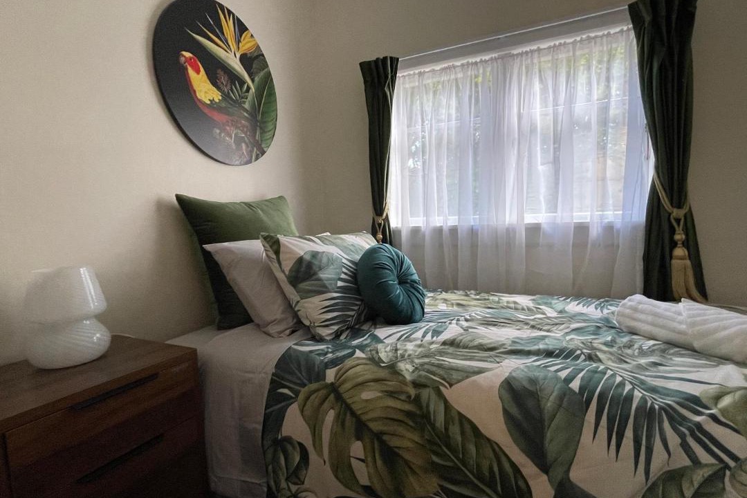 Photo of Bedroom in Hamilton Lake