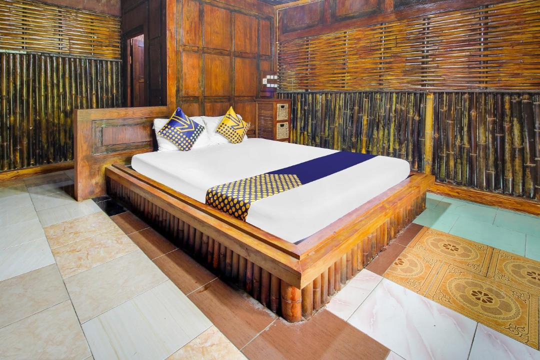 Photo of Others in Pacitan