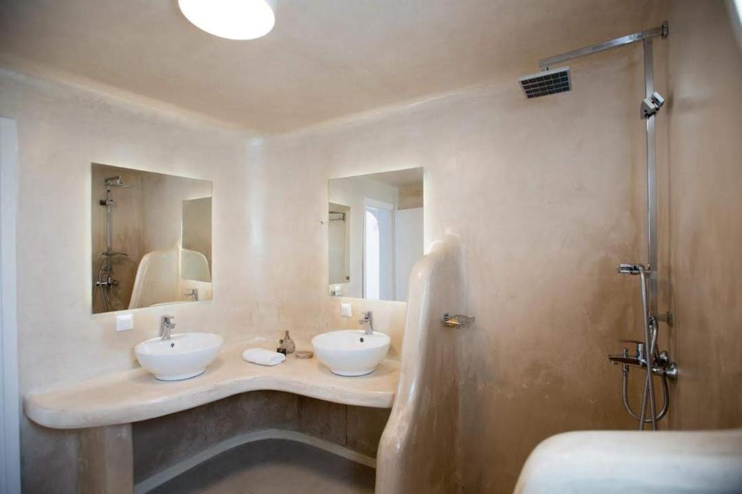 Photo of Bathroom in Platis Gialos