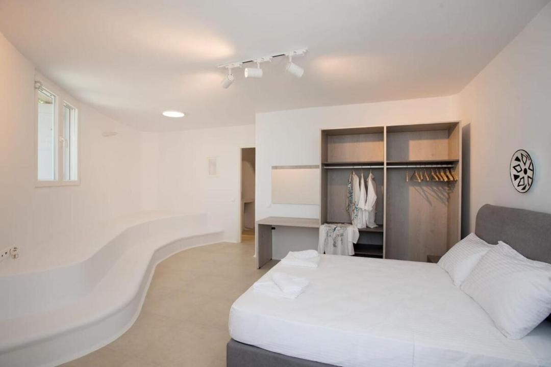 Photo of Bedroom in Platis Gialos