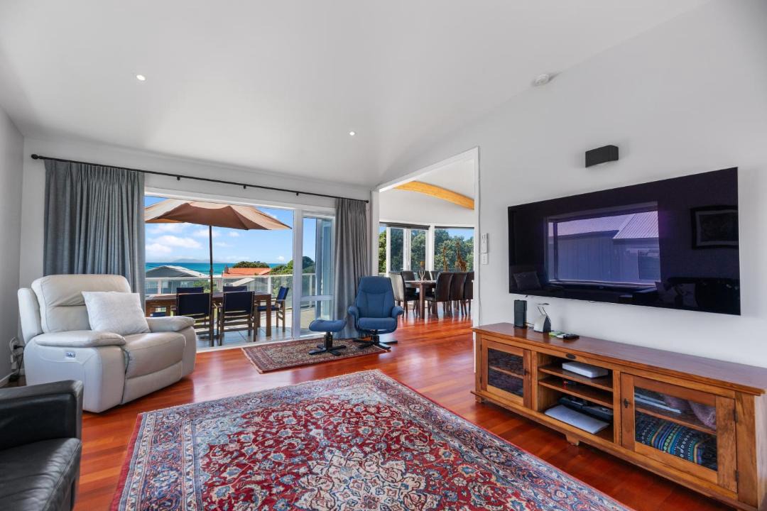 Photo of Livingroom in Waihi Beach