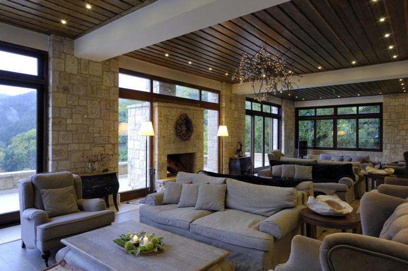 Photo of Livingroom in Zarouhla