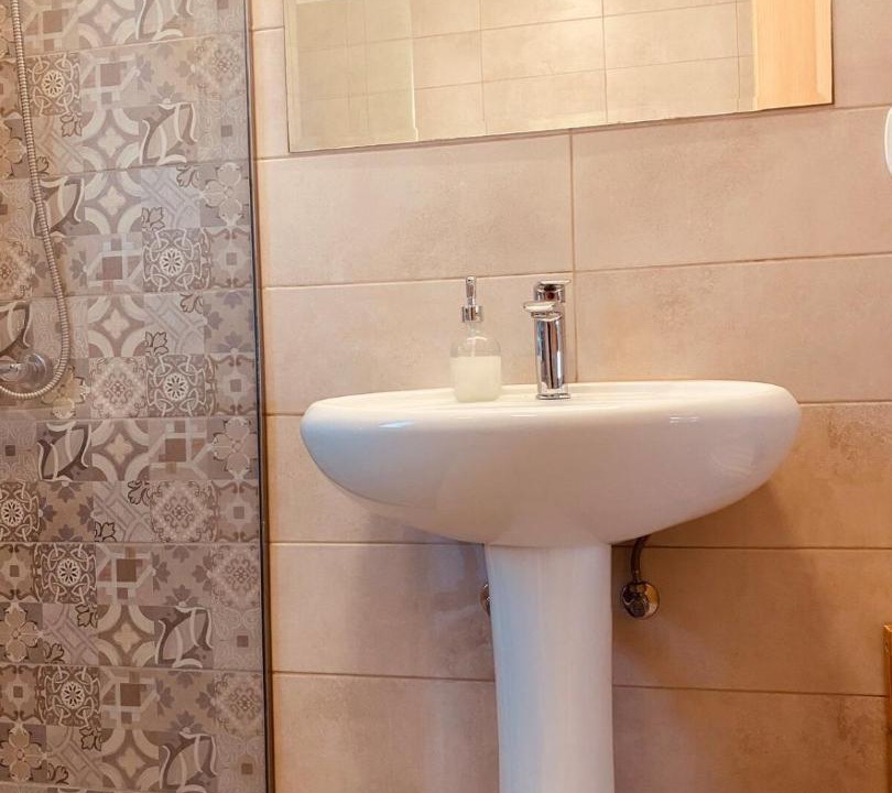 Photo of Bathroom in Lourdata
