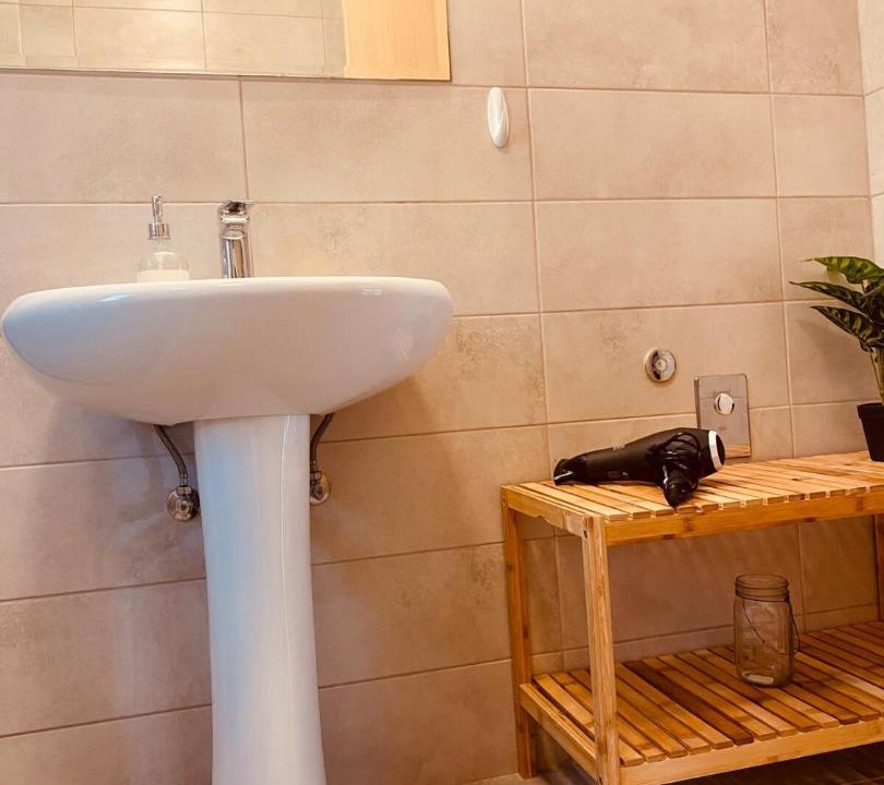 Photo of Bathroom in Lourdata