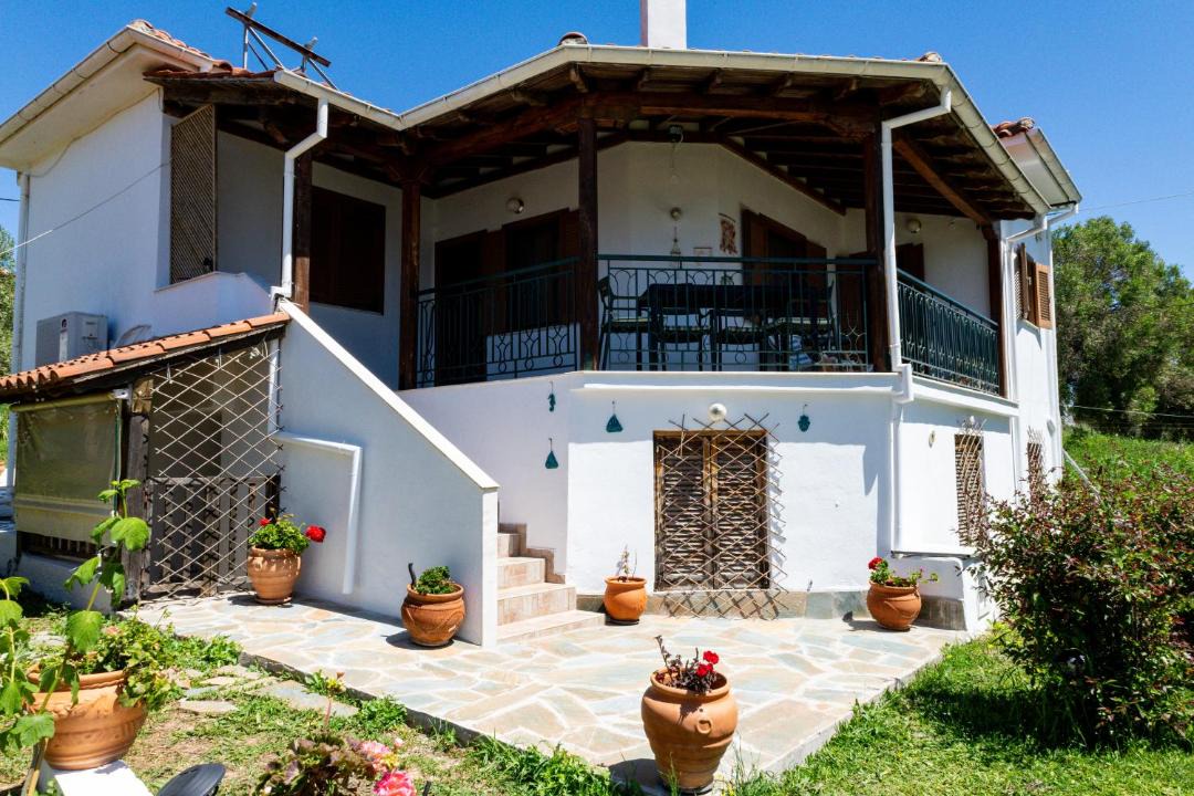 Photo of Others in Nikita