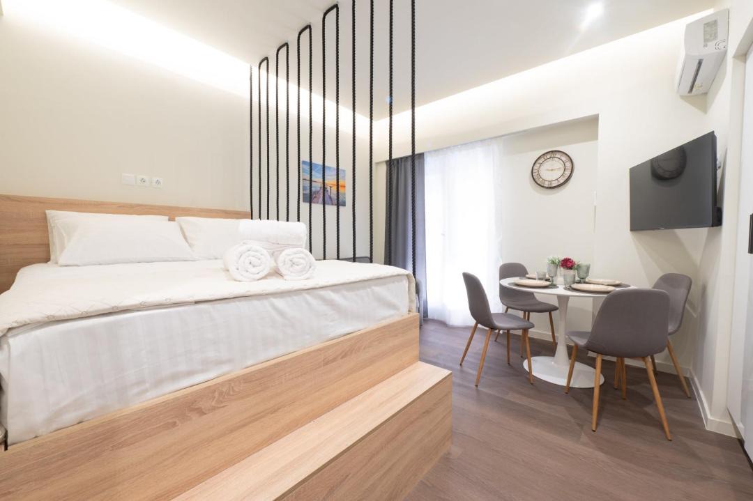 Photo of Bedroom in Exarhia
