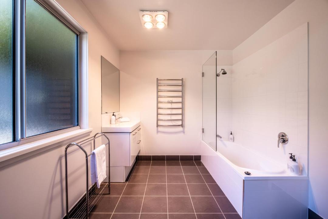 Photo of Bathroom in Coles Bay