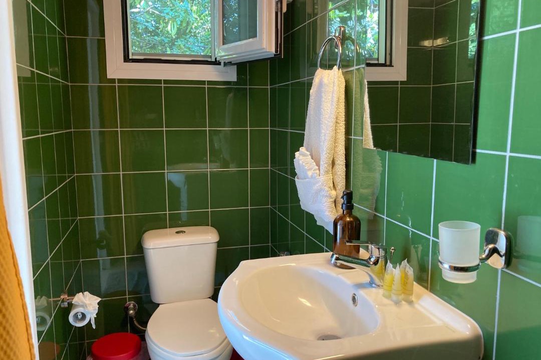Photo of Bathroom in Lourdata