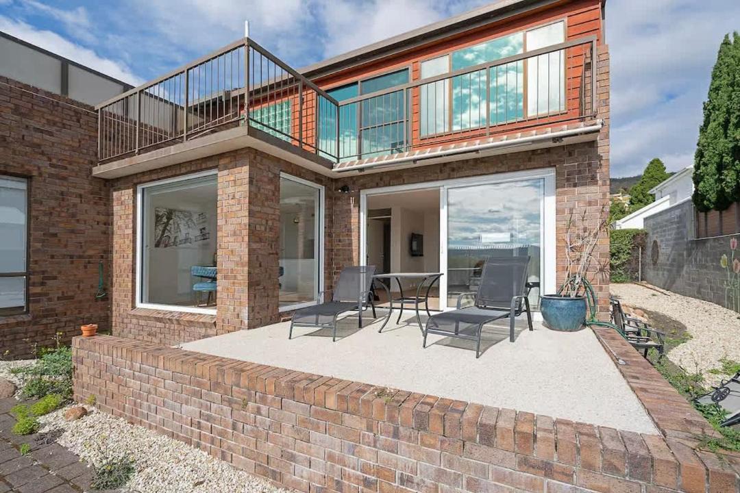 Photo of Patio Balcony in Sandy Bay