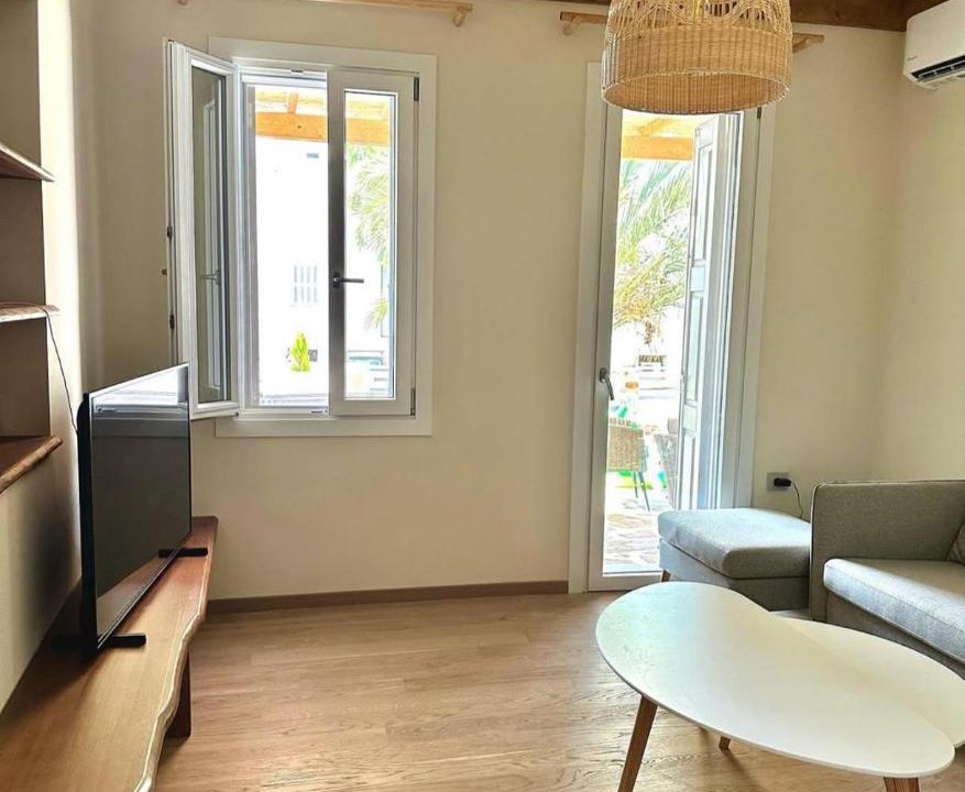 Photo of Livingroom in Ermoupoli