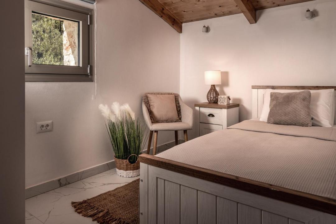 Photo of Bedroom in Alonia