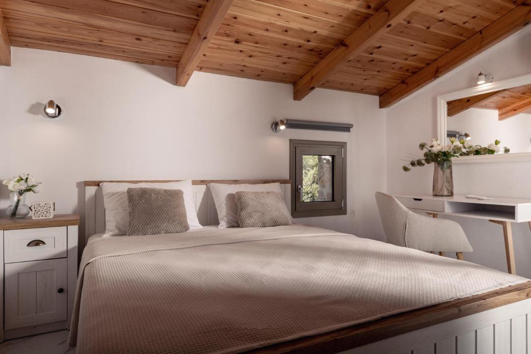 Photo of Bedroom in Alonia