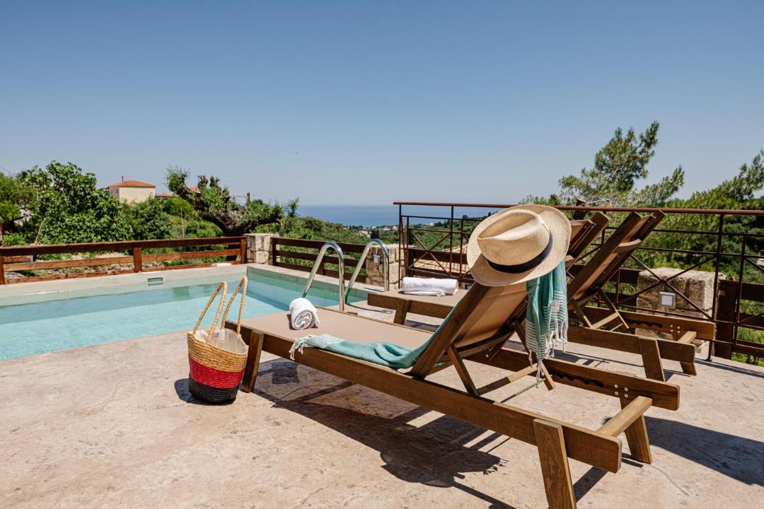 Photo of Patio Balcony in Tragaki