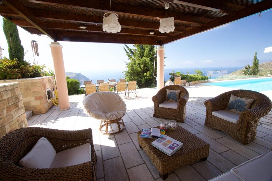 Photo of Patio Balcony in Paliki