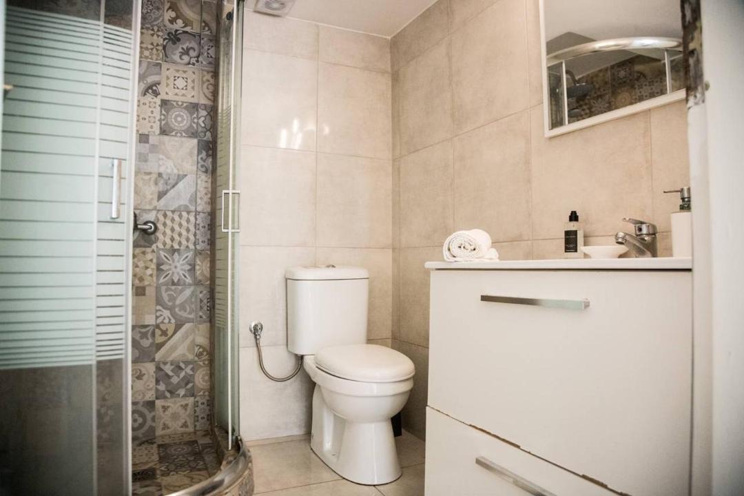 Photo of Bathroom in Argyroupoli