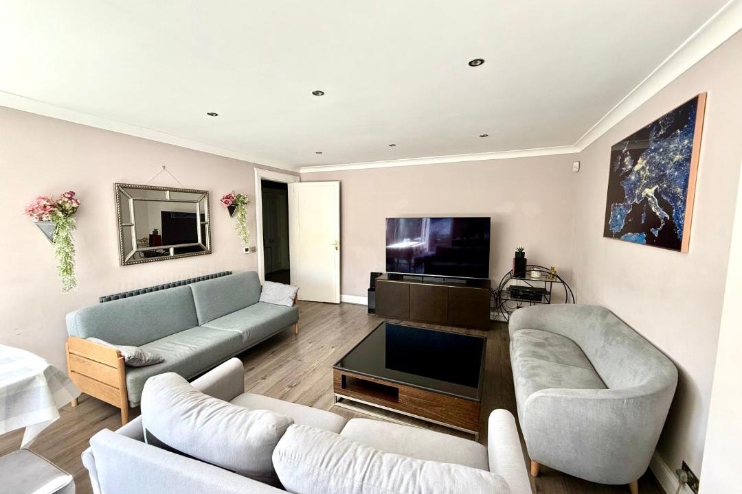 Photo of Livingroom in Gilmerton