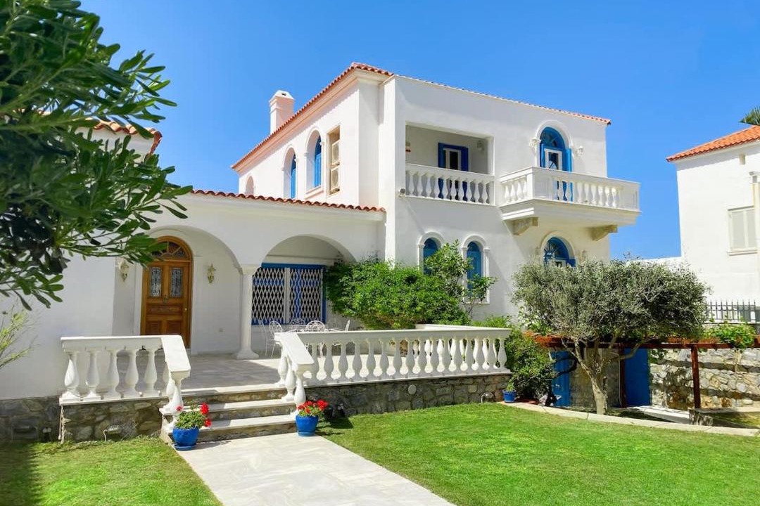 Photo of Others in Paleopolis