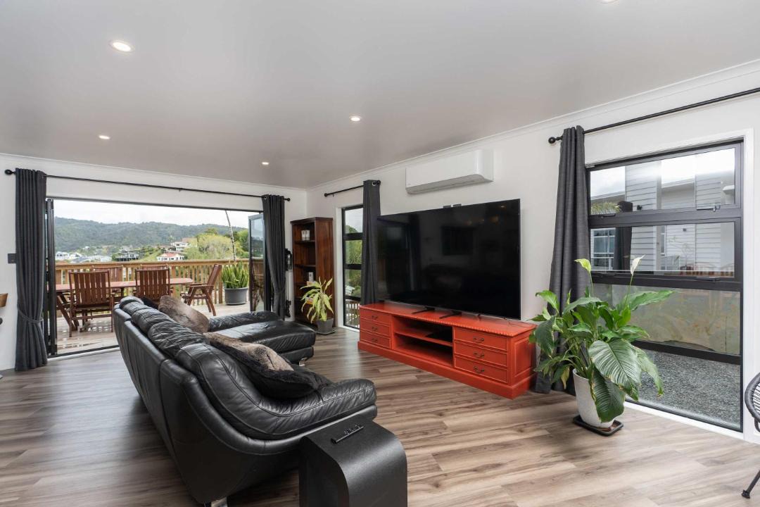 Photo of Livingroom in Whangarei