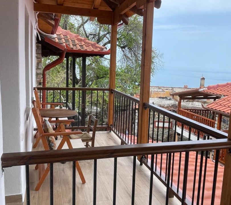 Photo of Patio Balcony in Panteleimon