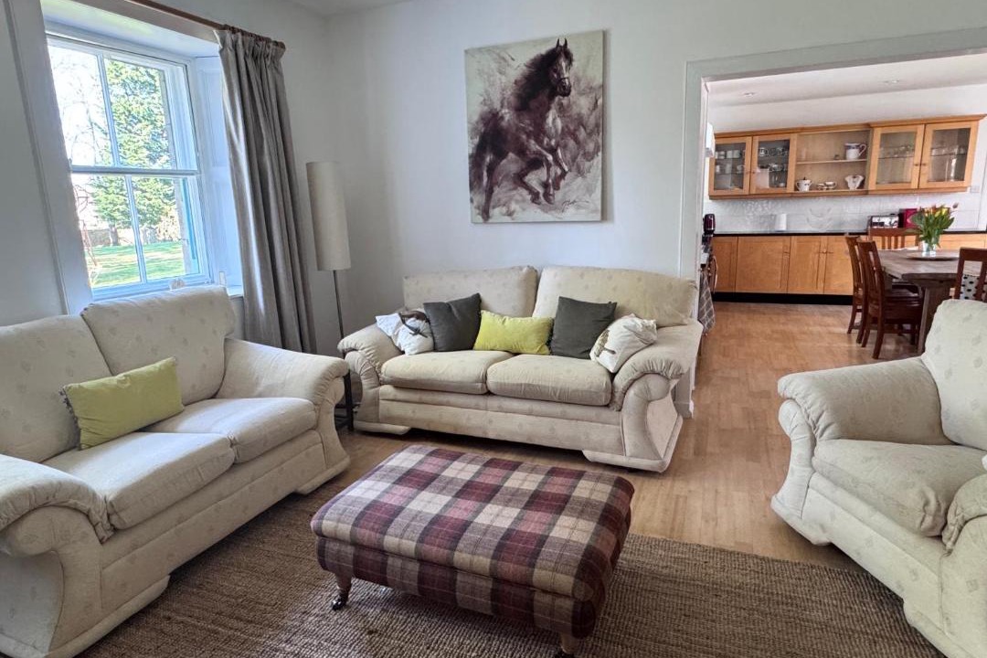 Photo of Livingroom in Elgin