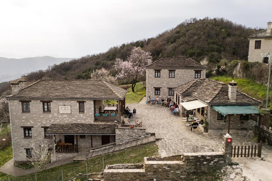 Photo of Buildings in Papigo