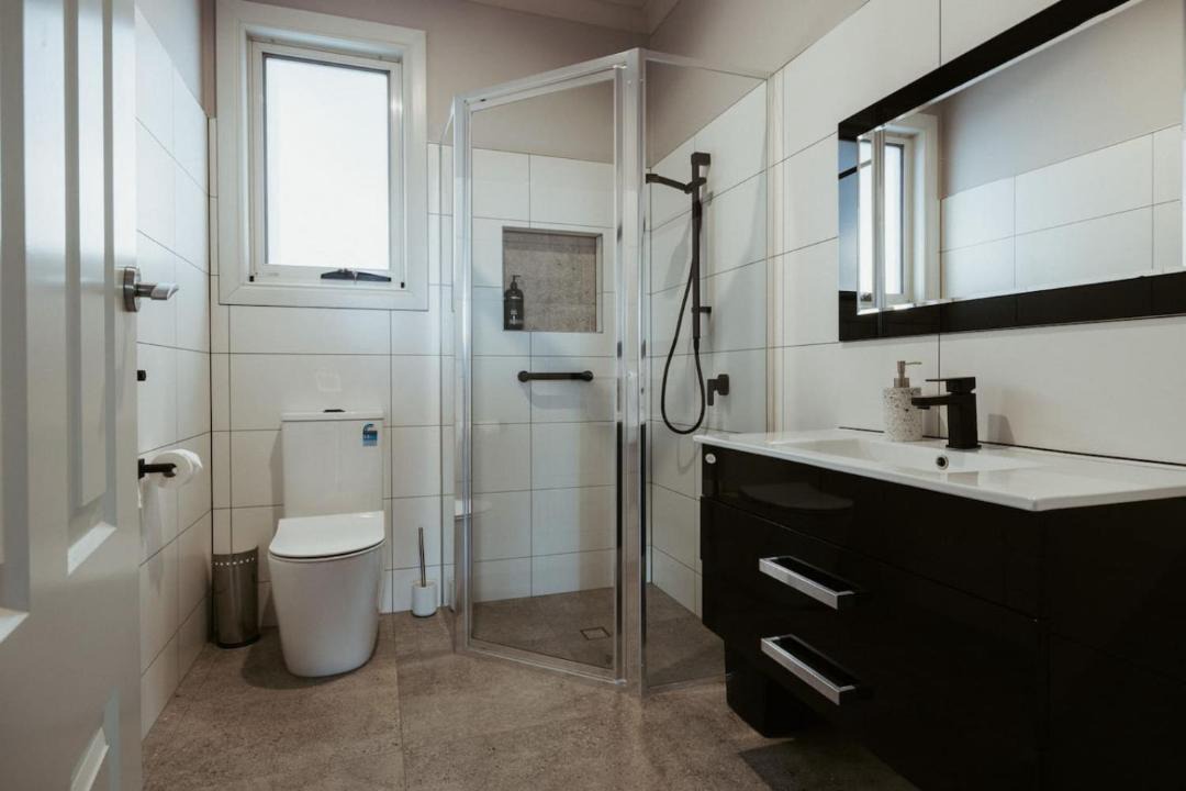 Photo of Bathroom in Squeaking Point