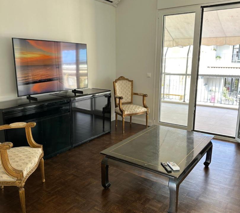 Photo of Livingroom in Exarhia