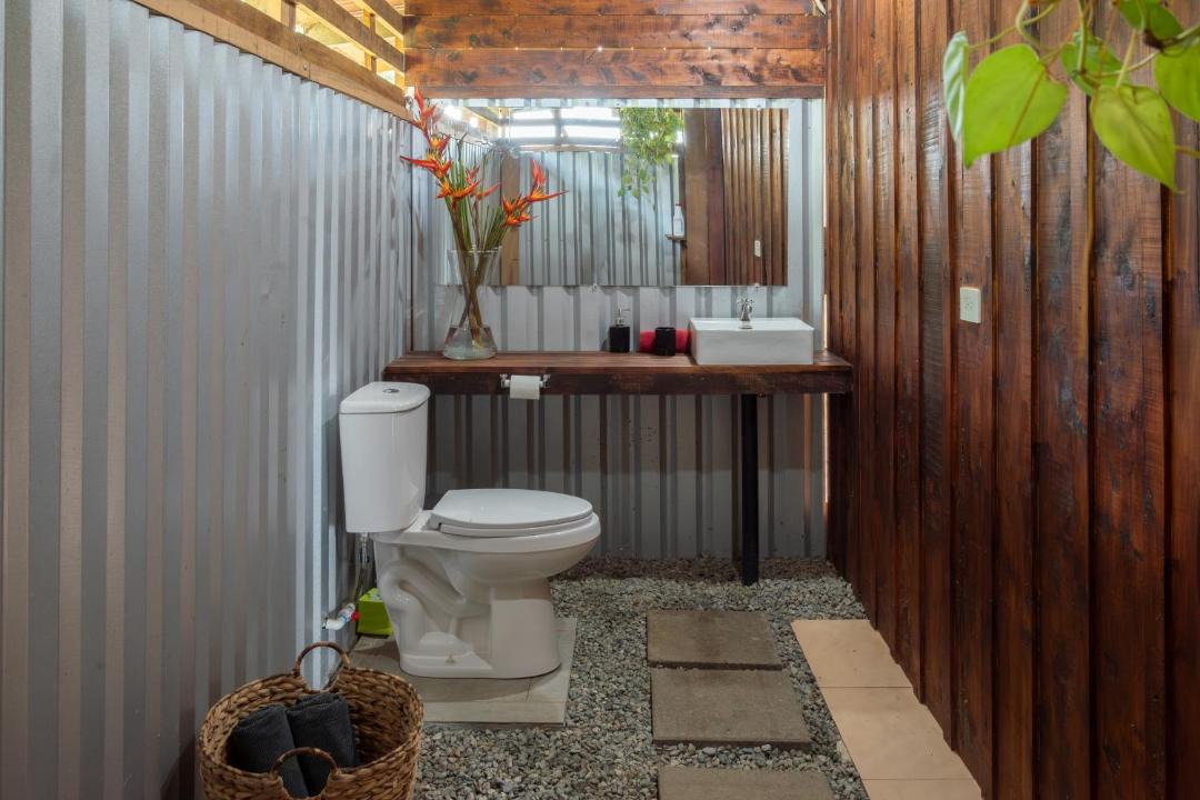 Photo of Bathroom in El General