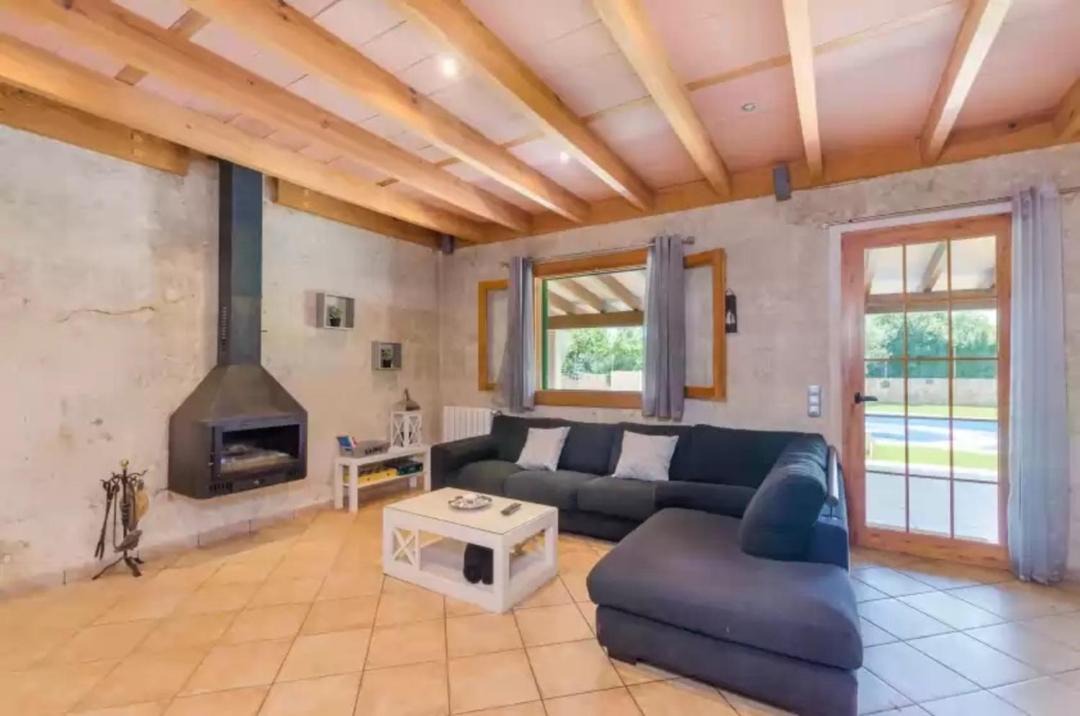 Photo of Others in Son Antem