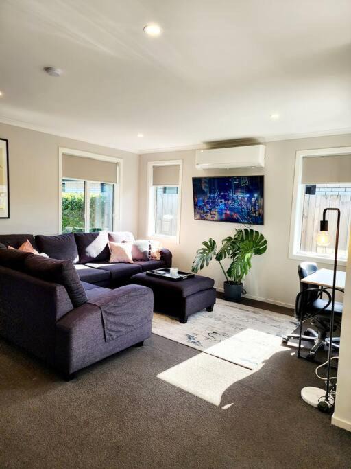 Photo of Livingroom in Hamilton