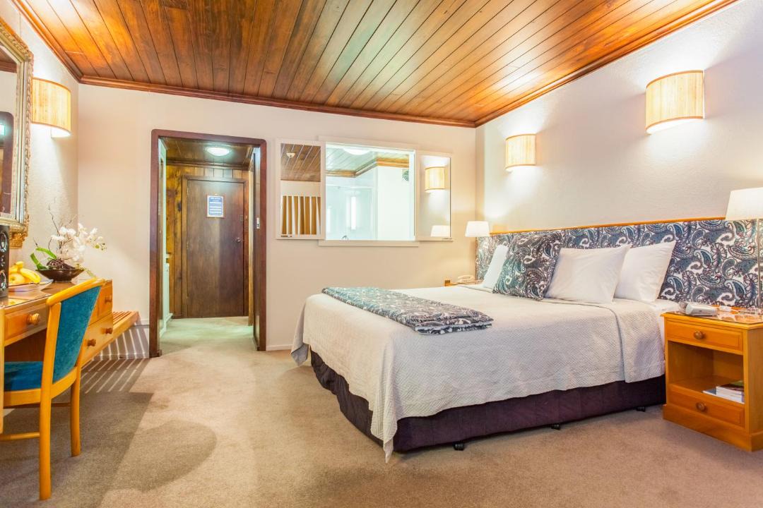 Photo of Bedroom in Waiatarua