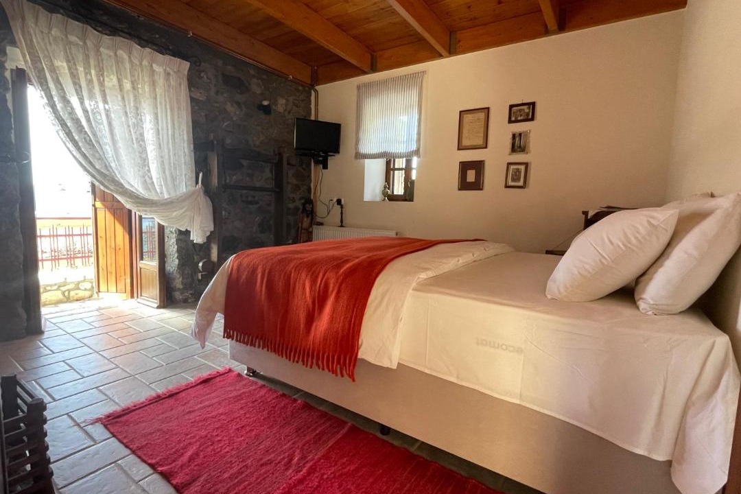 Photo of Bedroom in Raftis