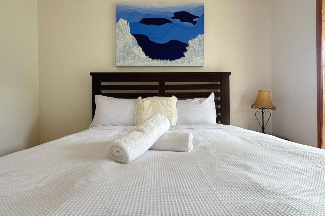 Photo of Bedroom in Seven Mile Beach