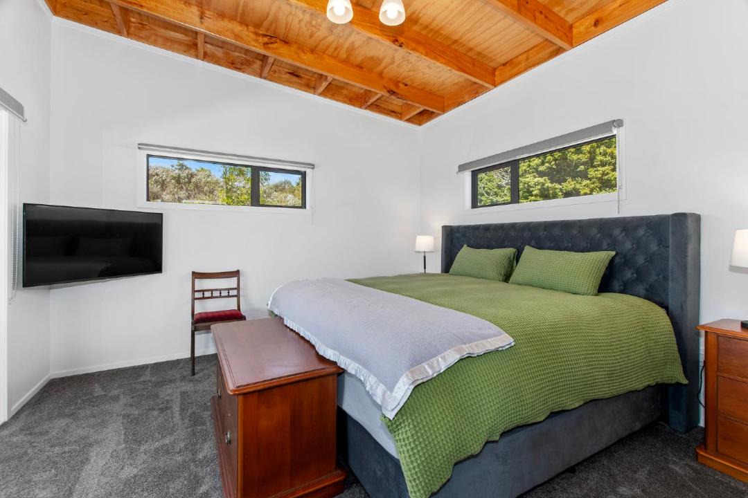 Photo of Bedroom in Matapouri