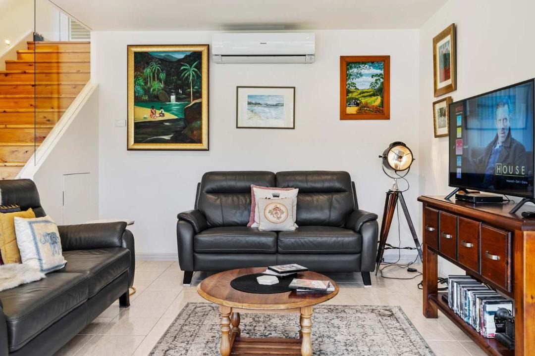 Photo of Livingroom in Geilston Bay