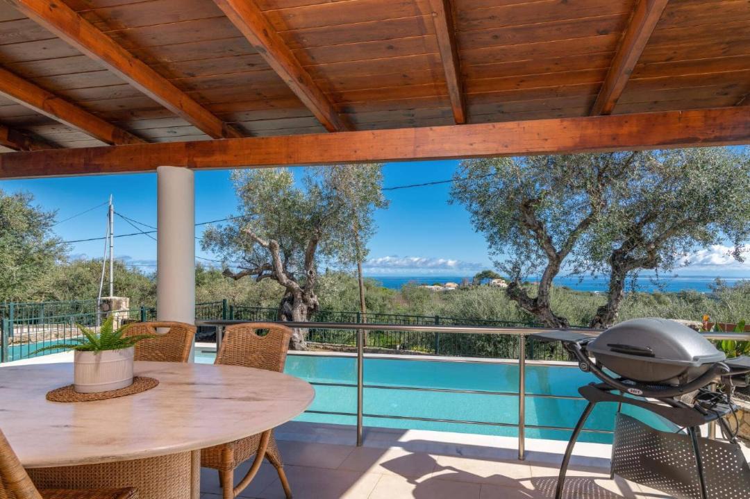 Photo of Patio Balcony in Tragaki