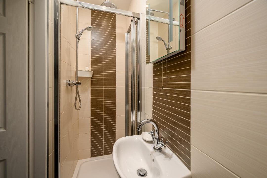 Photo of Bathroom in Tollcross