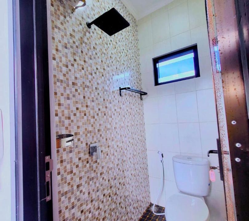 Photo of Bathroom in Dinoyo