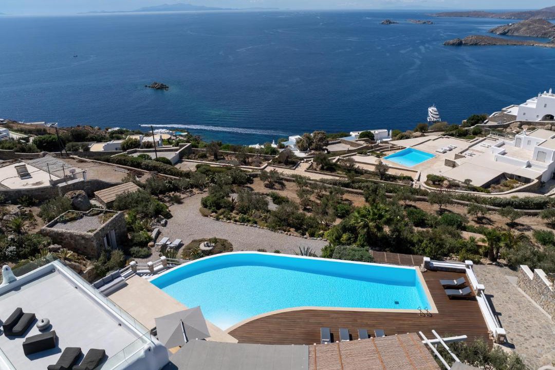 Photo of Others in Paraga