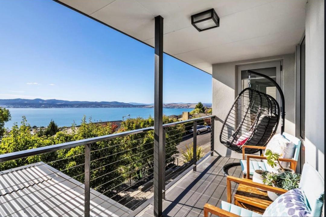 Photo of Patio Balcony in Sandy Bay