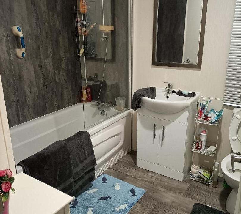 Photo of Bathroom in Girvan